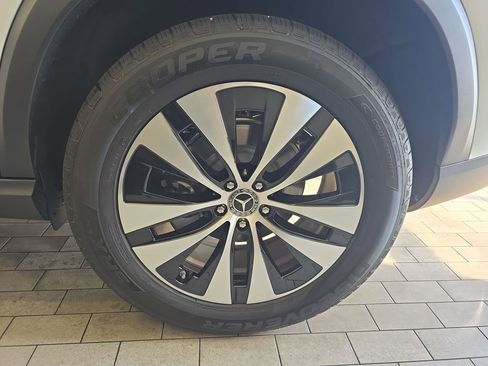 Certified 2025 Mercedes-Benz GLE 350 4MATIC image 36