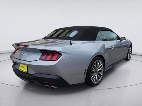 Used 2025 Ford Mustang GT Premium RWD image 8