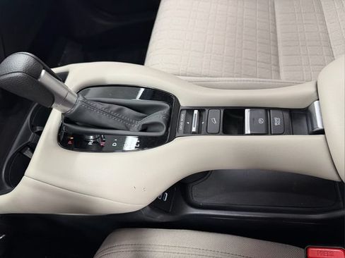 Certified 2024 Honda HR-V LX image 24