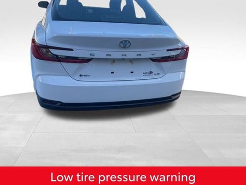 Used 2025 Toyota Camry LE image 4