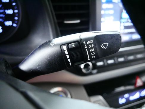 Used 2017 Hyundai Elantra SE w/ SE A/T Tech Package 03 FWD image 31