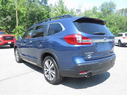 Used 2022 Subaru Ascent Limited image 8