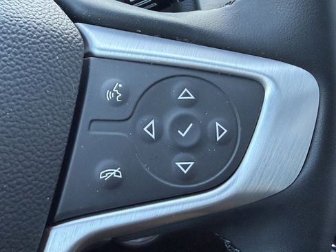 Used 2024 GMC Terrain SLT w/ Tech Package image 23