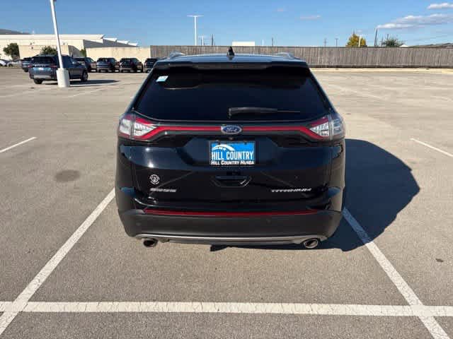 Used 2017 Ford Edge Titanium w/ Technology Package FWD image 4