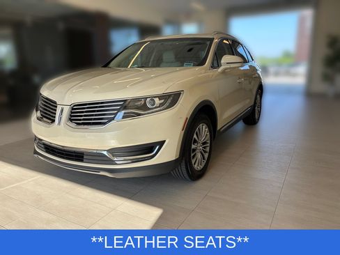 Used 2016 Lincoln MKX Select w/ Select Plus Package FWD image 4
