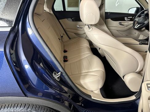 Used 2022 Mercedes-Benz GLC 300 GLC 300 w/ Premium Package Lite image 17