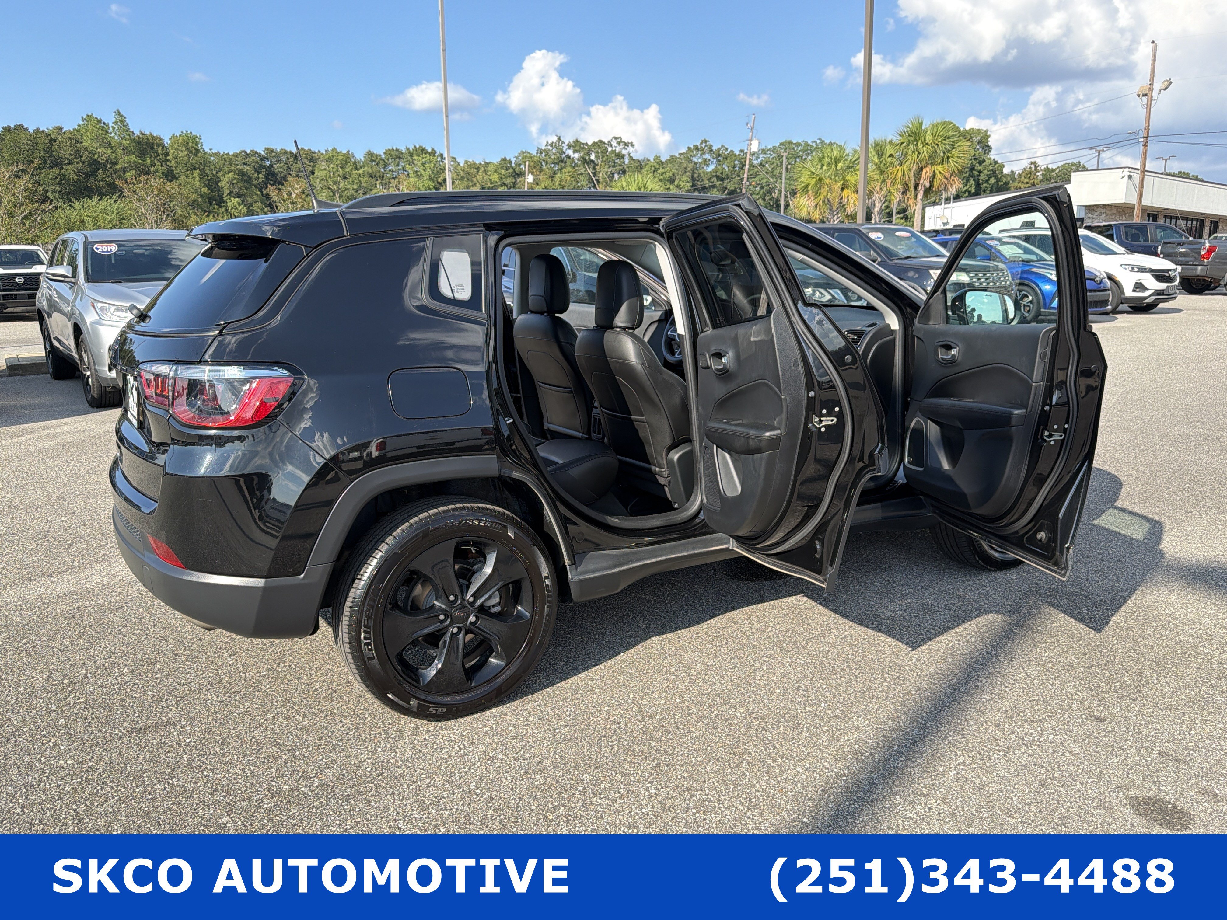 Used 2021 Jeep Compass Latitude w/ Sun and Sound Group AWD/4WD image 33