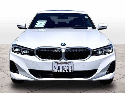 Used 2023 BMW 330i Sedan w/ Premium Package RWD image 3