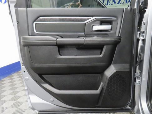 Used 2024 RAM 2500 Big Horn w/ Night Edition image 49