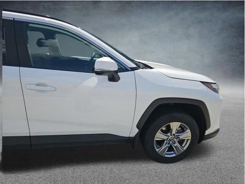 Used 2024 Toyota RAV4 XLE FWD image 15