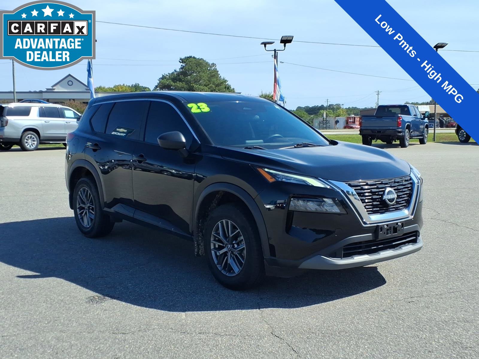Used 2023 Nissan Rogue S AWD/4WD image 7