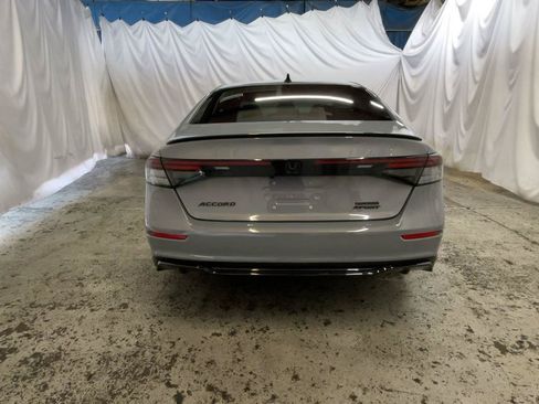 Used 2023 Honda Accord Sport image 7