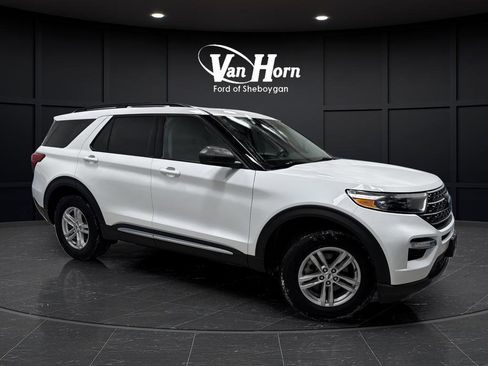 Used 2023 Ford Explorer XLT image 39
