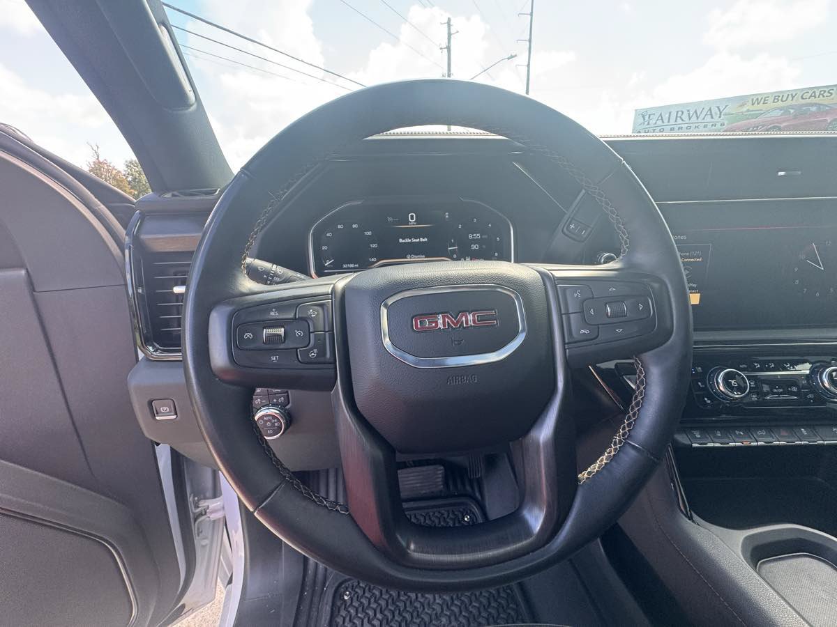 Used 2024 GMC Sierra 2500 AT4 w/ AT4 Premium Plus Package AWD/4WD image 14
