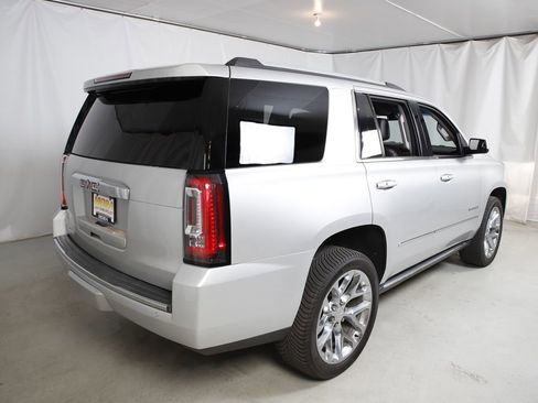 Used 2018 GMC Yukon Denali AWD/4WD image 3
