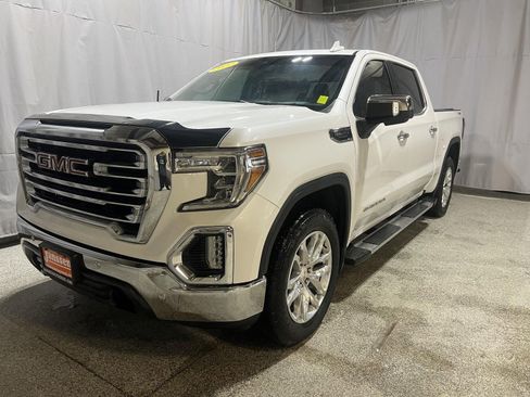 Used 2022 GMC Sierra 1500 SLT w/ SLT Premium Plus Package AWD/4WD image 3