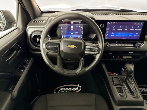 Used 2023 Chevrolet Colorado W/T RWD image 23