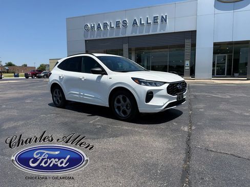 Used 2024 Ford Escape ST-Line w/ Tech Pack #1 FWD image 1