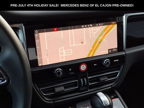 Used 2026 Porsche Macan AWD/4WD image 6