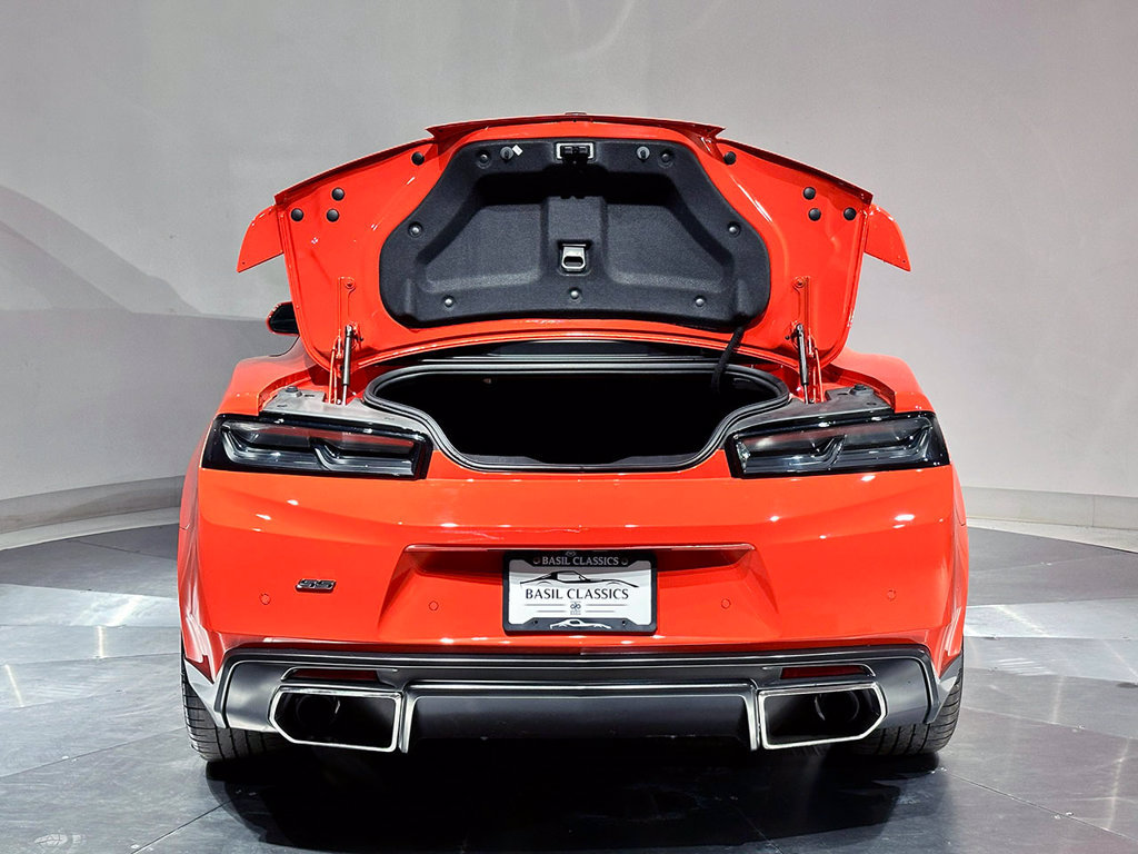 Used 2018 Chevrolet Camaro SS w/ Hot Wheels Edition RWD image 43