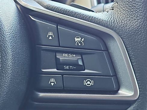 Certified 2025 Subaru Outback Limited image 18