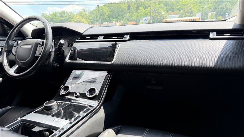 Used 2019 Land Rover Range Rover Velar S AWD/4WD image 35