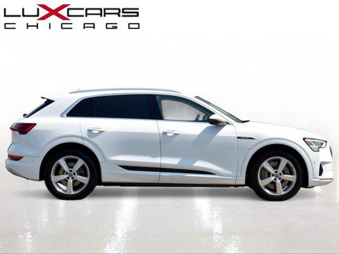 Used 2019 Audi e-tron Premium Plus AWD/4WD image 13