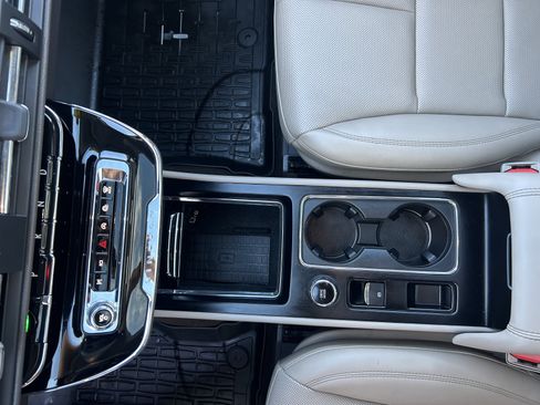 Used 2023 Lincoln Corsair AWD w/ Equipment Group 101A image 15