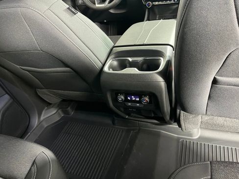New 2026 Chevrolet Traverse LT FWD image 17