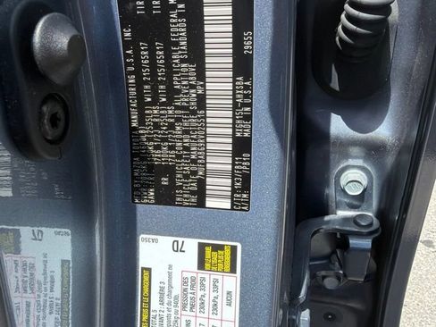 Used 2024 Toyota Corolla Cross AWD Hybrid image 7