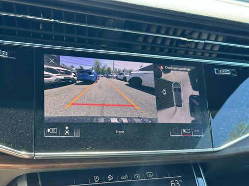 Used 2019 Audi Q8 Premium Plus w/ Premium Plus AWD/4WD image 28