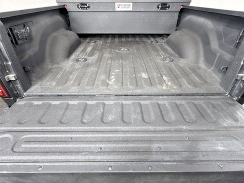 Used 2024 RAM 3500 Laramie w/ Night Edition image 37