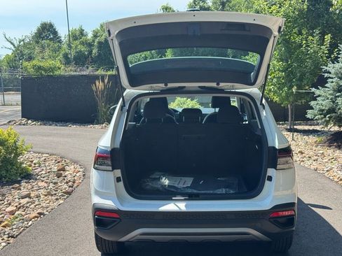 New 2025 Volkswagen Taos S image 15