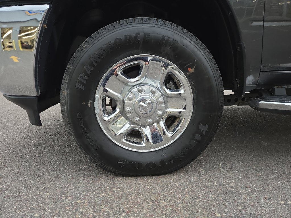 Used 2024 RAM 2500 Tradesman w/ Chrome Appearance Group AWD/4WD image 10