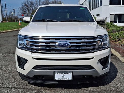 Used 2019 Ford Expedition XLT w/ Equipment Group 202A image 2