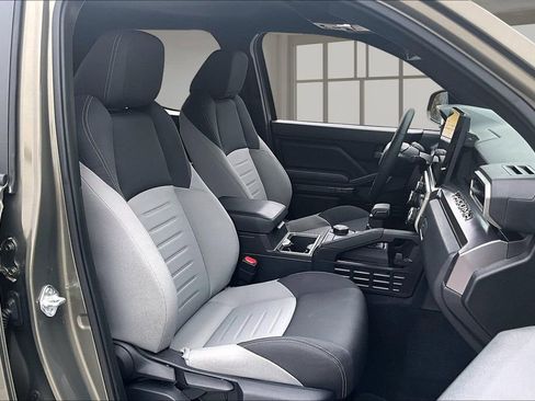 Used 2025 Toyota Tacoma TRD Sport RWD image 27