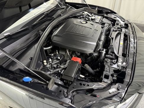 Used 2020 Jaguar F-PACE R-Sport image 30