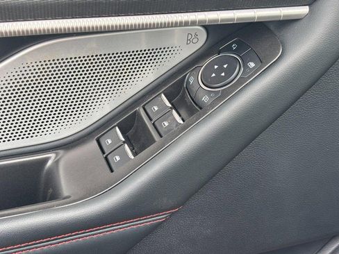 Used 2025 Ford Explorer ST image 18