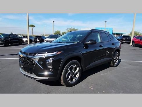 New 2026 Chevrolet Trax LT w/ Driver Confidence Package image 30