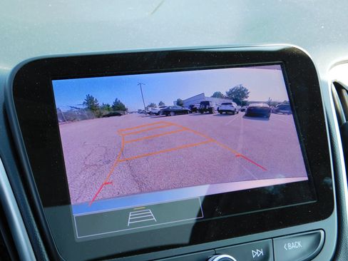 Used 2024 Chevrolet Malibu LT FWD image 16