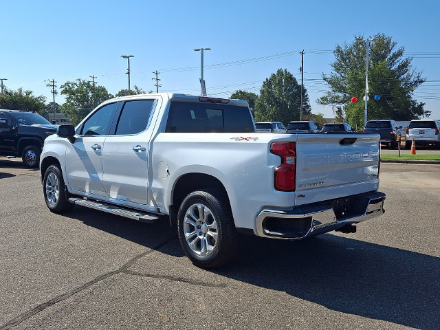Used 2022 Chevrolet Silverado 1500 LTZ w/ Technology Package AWD/4WD image 6