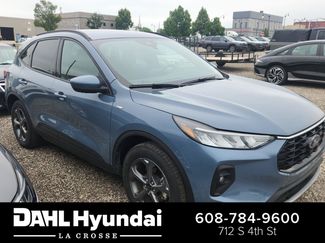 Used 2025 Ford Escape ST-Line Select AWD/4WD video 1