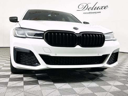 Used 2022 BMW 530e xDrive w/ Premium Package image 30