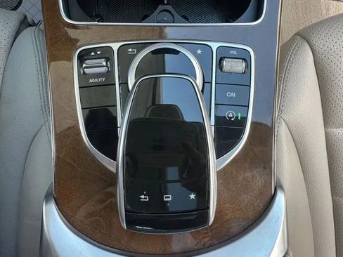 Used 2015 Mercedes-Benz C 300 4MATIC Sedan image 38