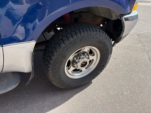 Used 2003 Ford F350 Lariat image 12