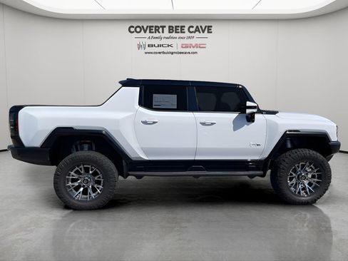 New 2025 GMC Hummer EV 2X image 10