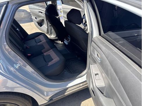 Used 2025 Honda Accord SE image 8