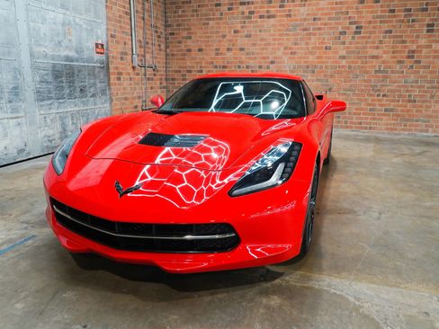 Used 2019 Chevrolet Corvette Stingray Coupe w/ Battery Protection Package RWD image 6