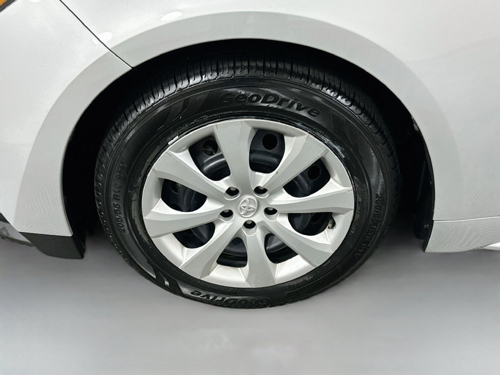 Certified 2024 Toyota Corolla LE FWD image 29
