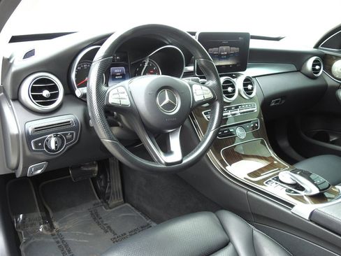 Used 2016 Mercedes-Benz C 300 4MATIC Sedan image 3